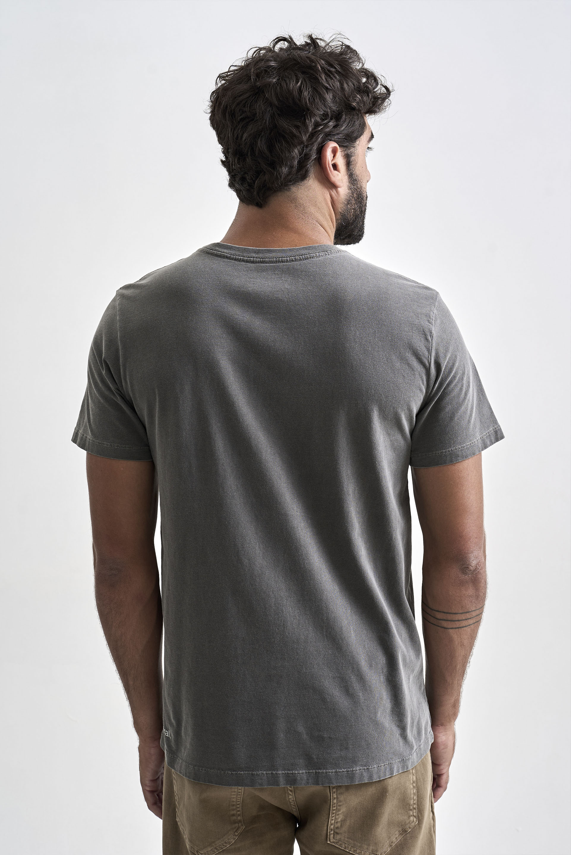 Camiseta Basic Stone Cinza Old