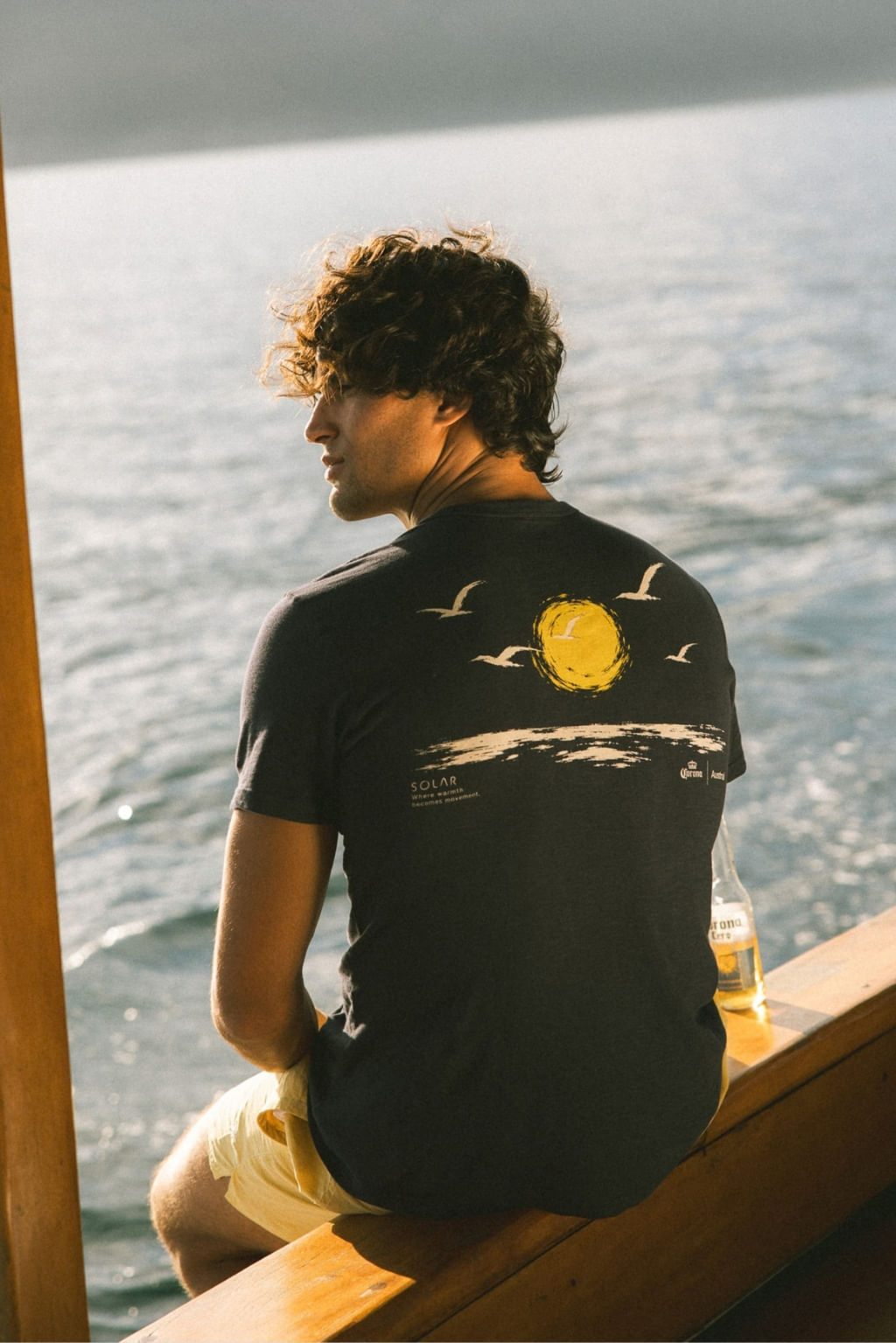 Camiseta Solar Corona Azul Escuro