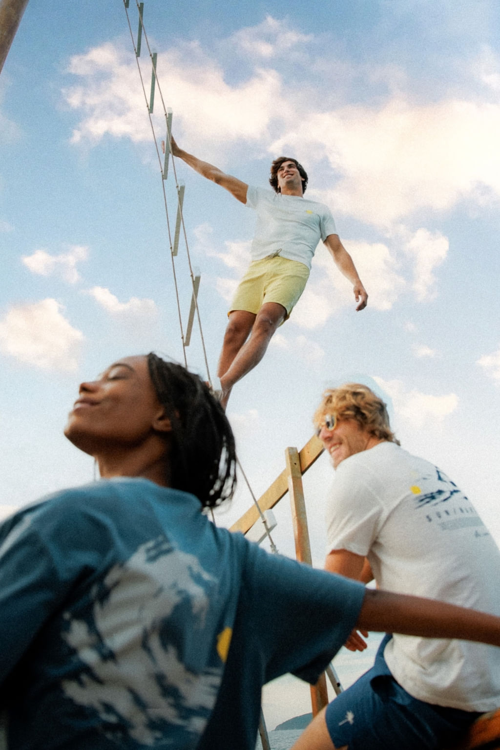 Camiseta Paradise Corona Off White